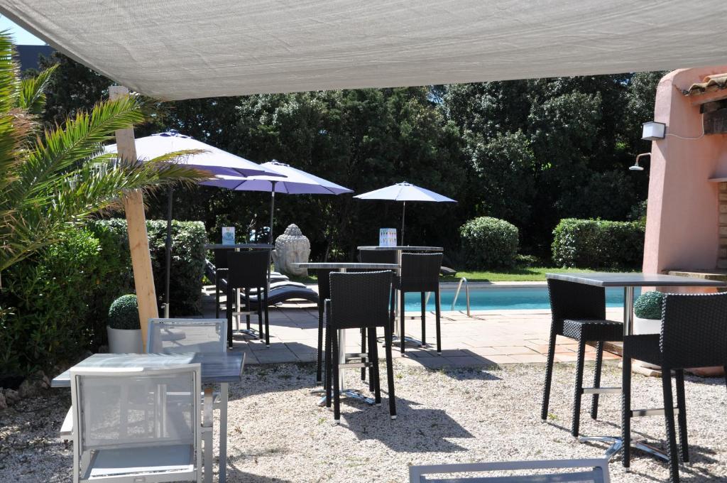 Hotel De La Vierge Noire Σαιντ-Μαξίμ Εξωτερικό φωτογραφία