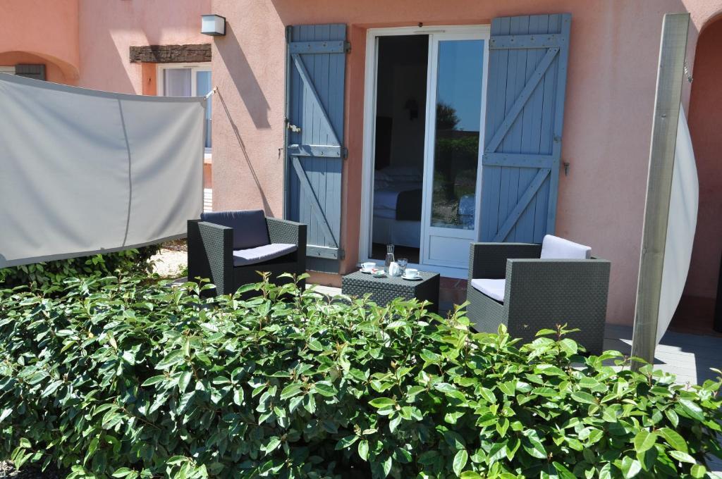 Hotel De La Vierge Noire Σαιντ-Μαξίμ Δωμάτιο φωτογραφία