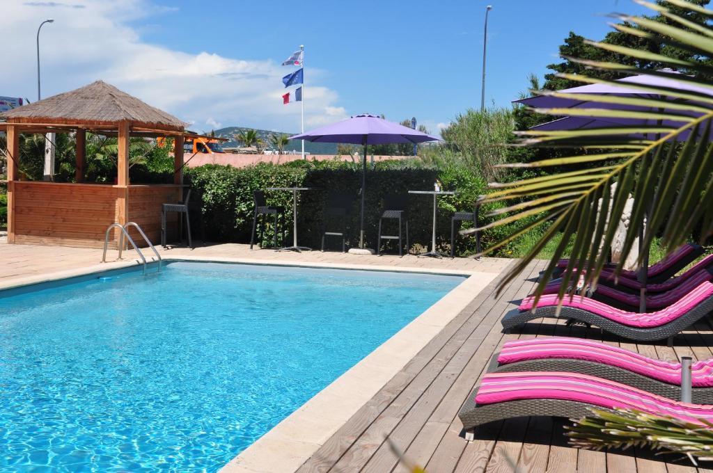 Hotel De La Vierge Noire Σαιντ-Μαξίμ Εξωτερικό φωτογραφία