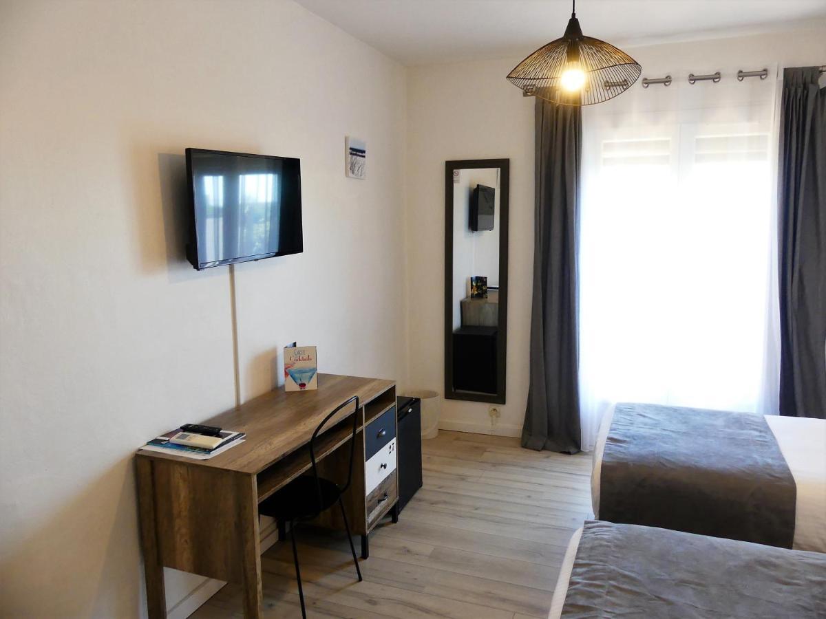 Hotel De La Vierge Noire Σαιντ-Μαξίμ Εξωτερικό φωτογραφία